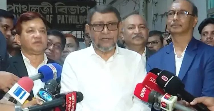 ডেঙ্গু রোগীর চাপ সামাল দিতে প্রয়োজনে ভ্রাম্যমাণ হাসপাতাল চালু করা হবে